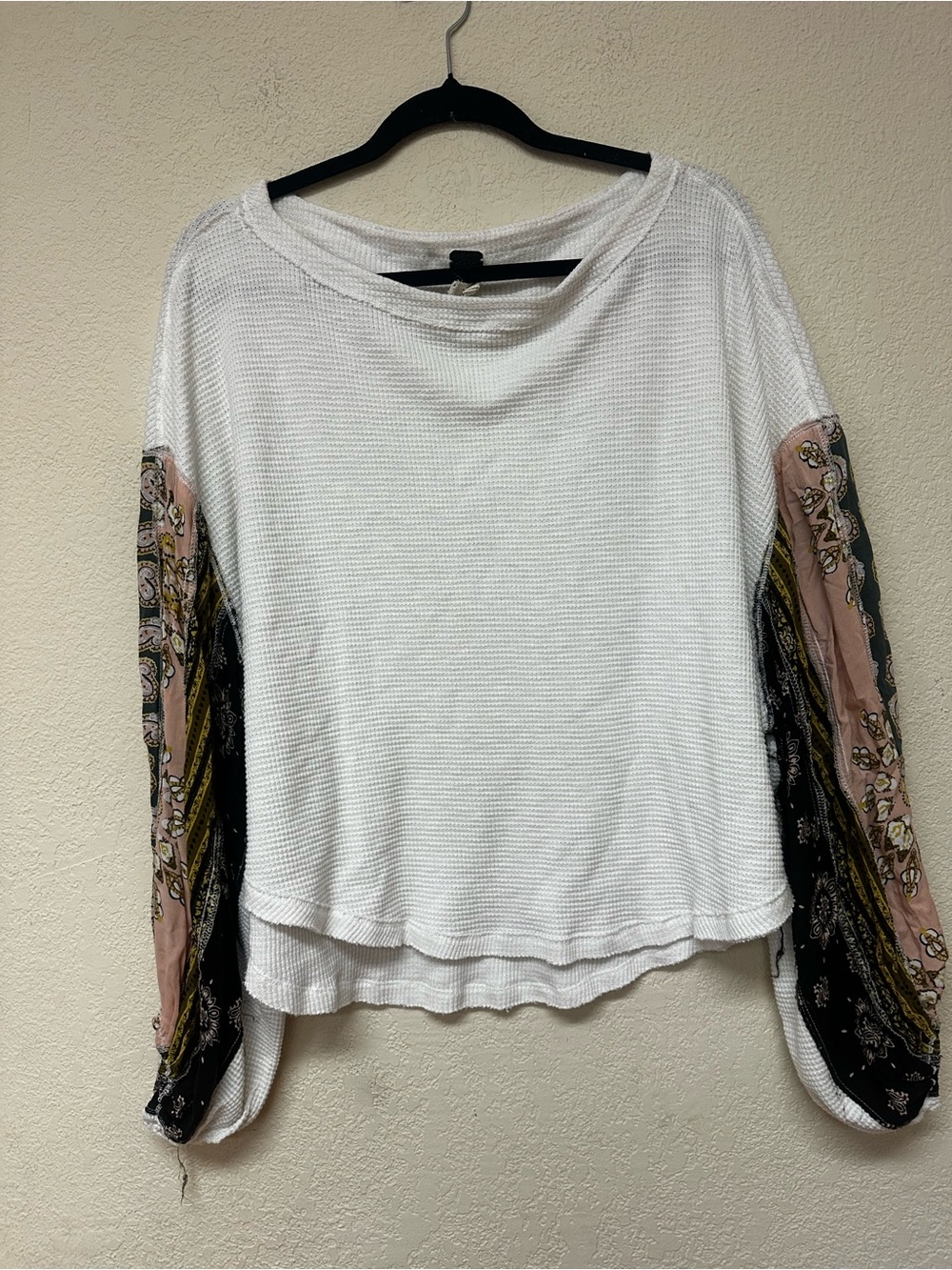 Free People womans White Waffle Knit Top with Patterned Balloon Sleeves size XS - Picture 2 of 4